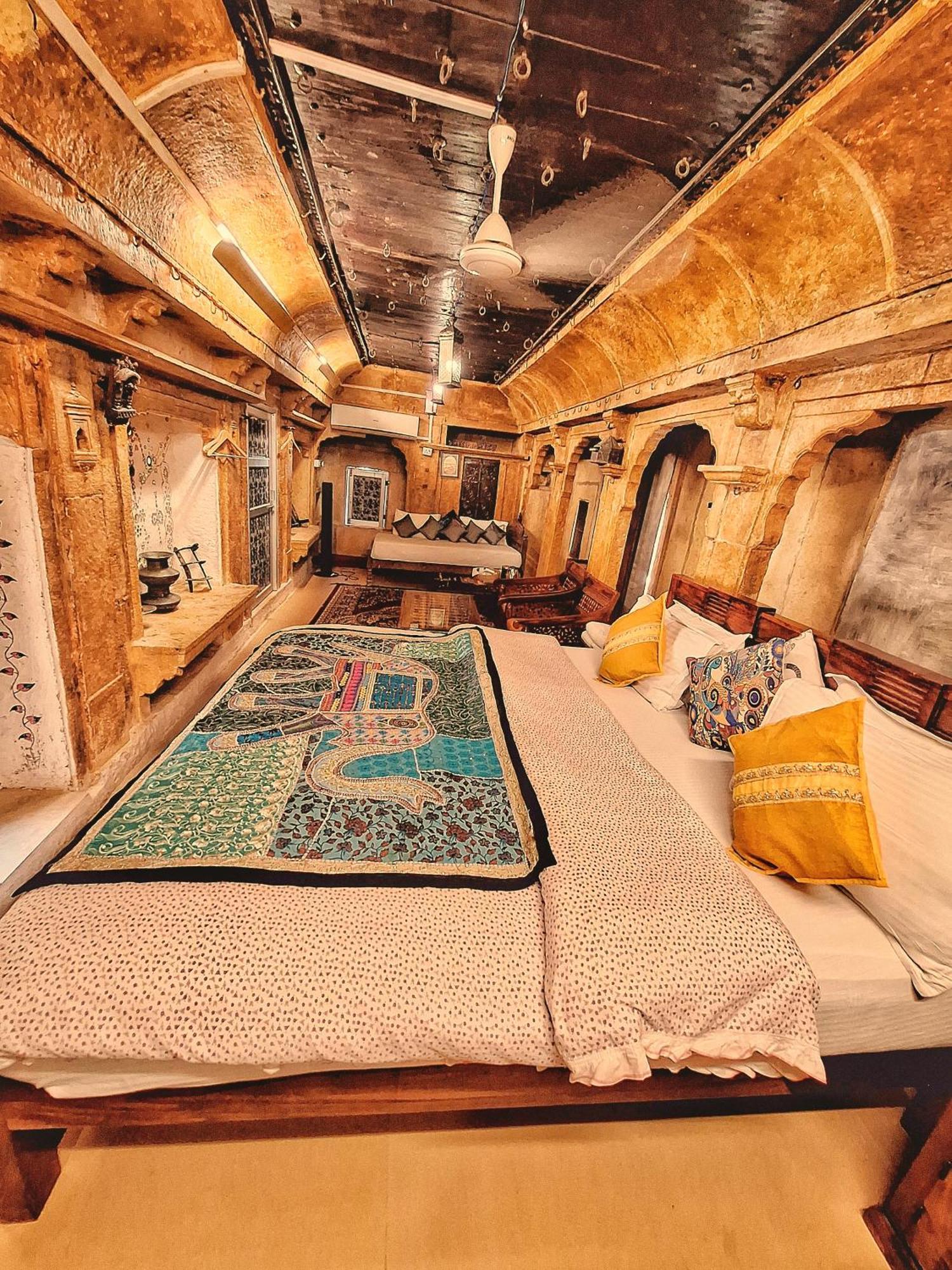 Desert Haveli Guest House Джайсалмер Номер фото